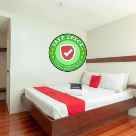 Reddoorz @ Paterno Street Tacloban Hotell Eksteriør bilde