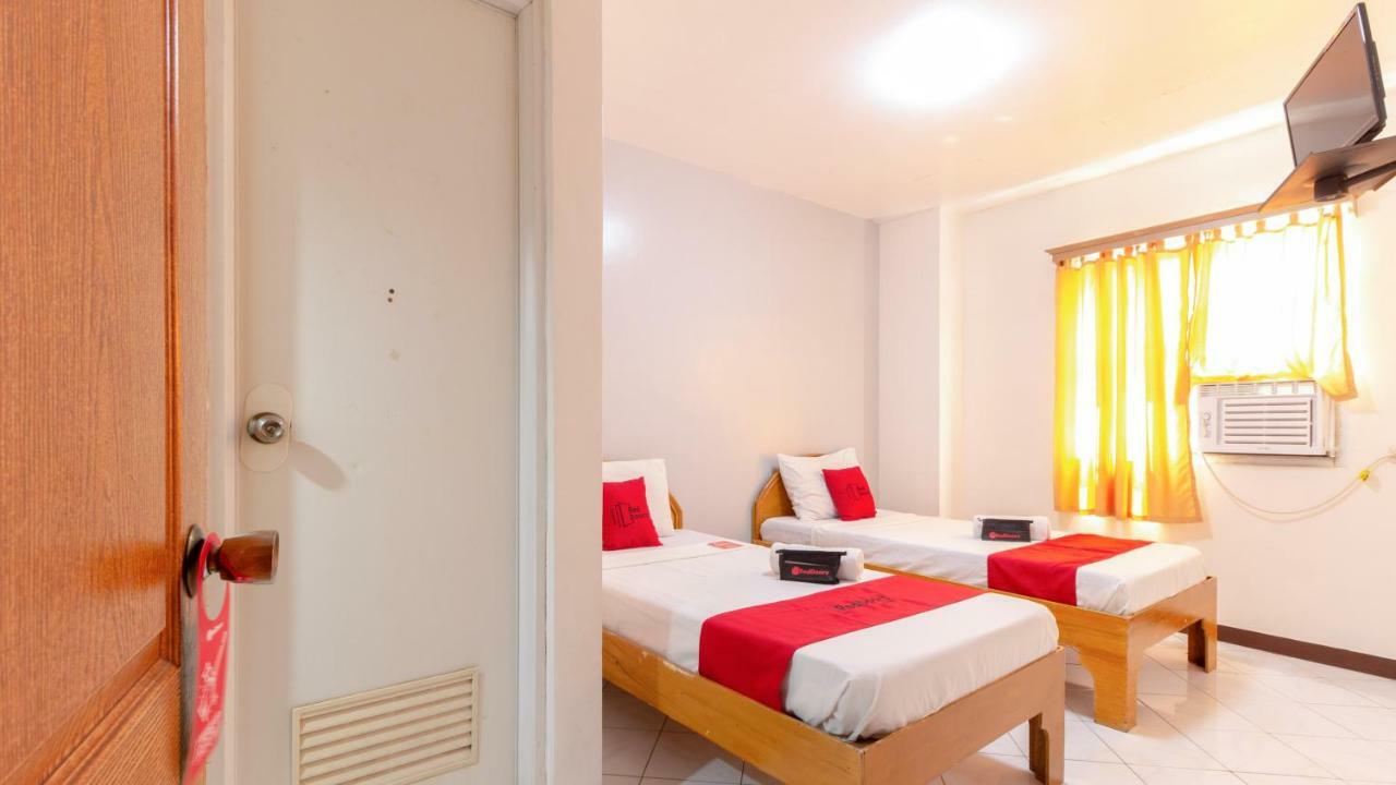 Reddoorz @ Paterno Street Tacloban Hotell Eksteriør bilde