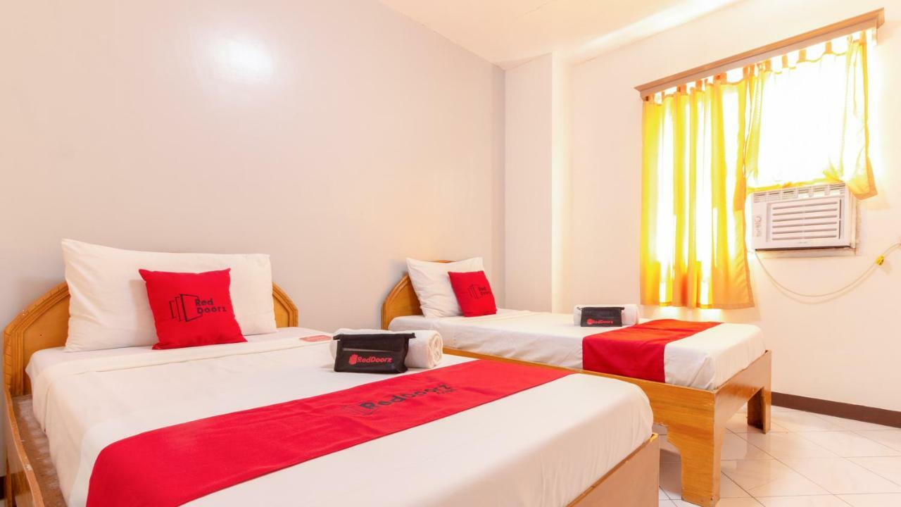 Reddoorz @ Paterno Street Tacloban Hotell Eksteriør bilde