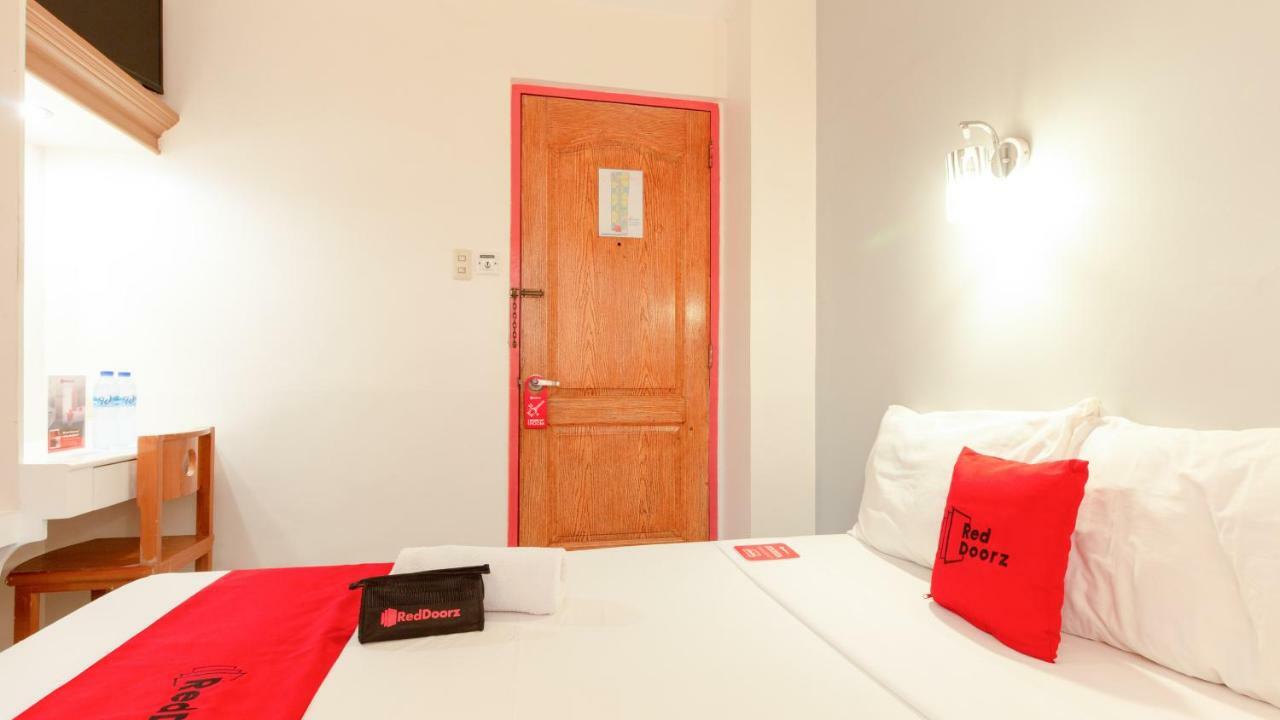 Reddoorz @ Paterno Street Tacloban Hotell Eksteriør bilde